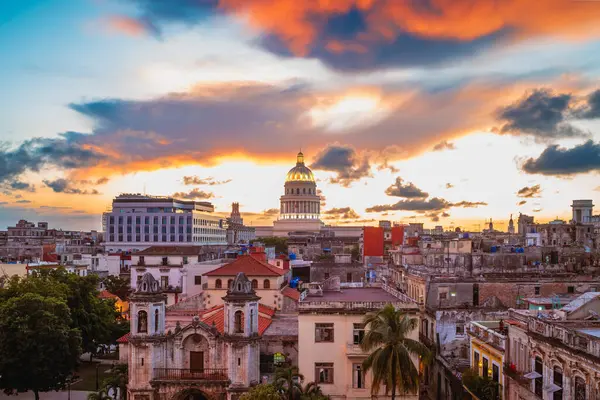 Skyline Της Αβάνας Habana Πρωτεύουσα Και Μεγαλύτερη Πόλη Της Κούβας — Φωτογραφία Αρχείου