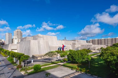 28 Haziran 2024: Okinawa Eyalet Müzesi, Naha City, Okinawa 'da bulunan bir müzedir. Kasım 2007 'de açıldı ve yerel Okinawa taşından inşa edildi..