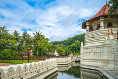 Kutsal Diş Anıtı Tapınağı, Kandy, Sri Lanka