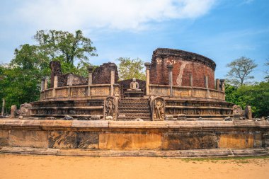 Sri Lanka 'daki Polonnaruwa Antik Kenti, Pulathisipura ve Vijayarajapura' daki kutsal dörtgen.