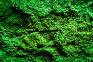 Mağaradaki koyu taşın güzel dokusu.