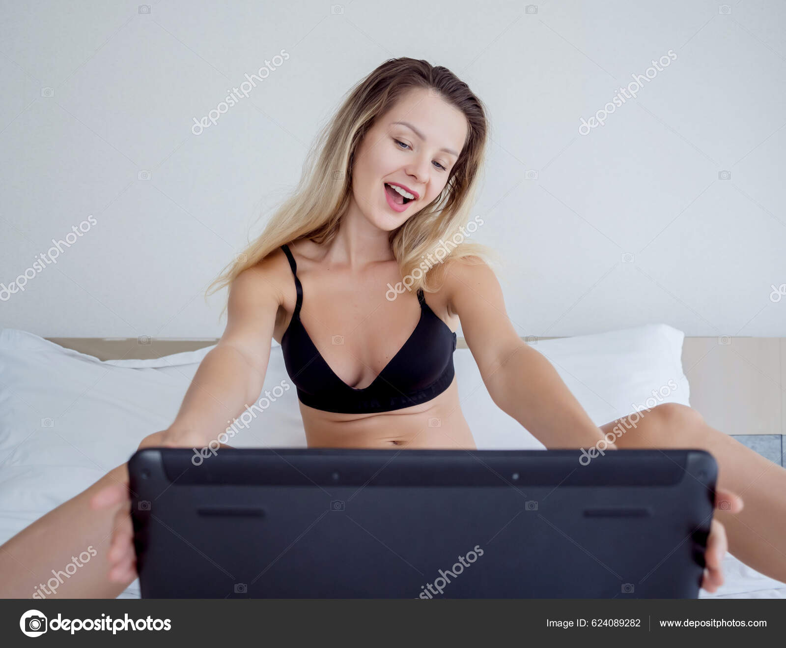 Young Sexy Woman Posing Front Camera Working Webcam Model Stock Photo by  ©Romaset 624089282