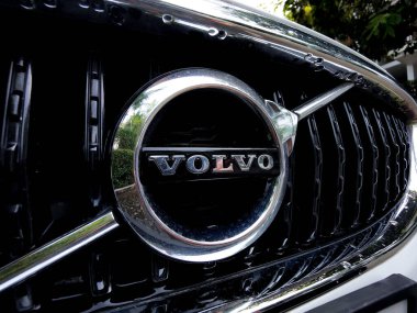 PHUKET, THAILAND - 30 EKİM 2022 Volvo logosu.