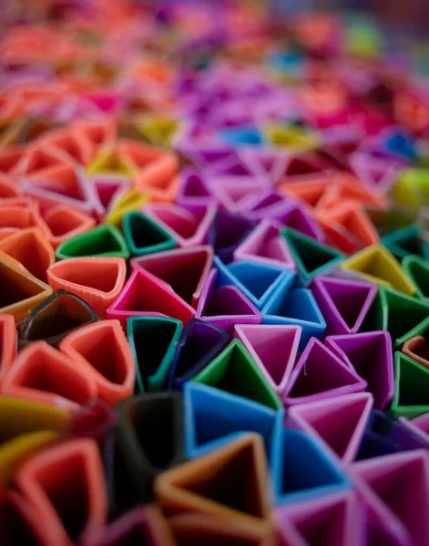 Bakgrund Färgglada Abstrakt Struktur Med Plast Trianglar — Stockfoto