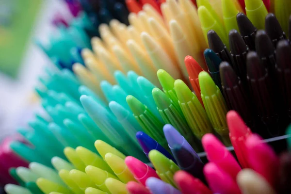 Çeşitli Renkte Kalem Kümelerinin Arkaplanı — Stok fotoğraf