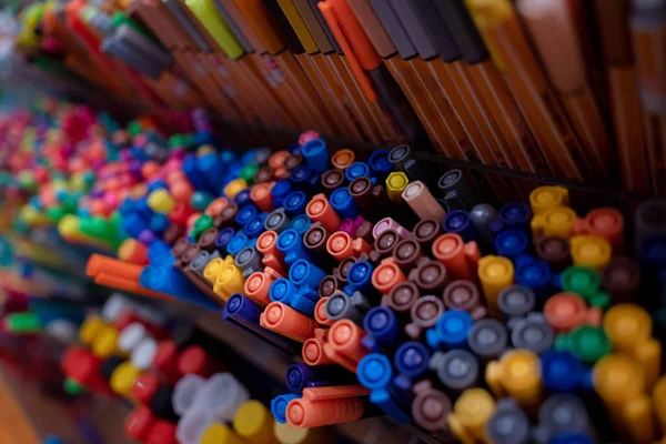 Çeşitli Renkte Kalem Kümelerinin Arkaplanı — Stok fotoğraf