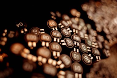 Çeşitli renkte kalem kümelerinin arkaplanı.