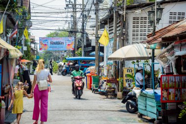 BANGKOK, THAILAND - 07 Ağustos 2023: Tayland 'da Autentic Caddesi