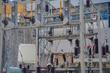 High voltage electric power plant current distribution substation.