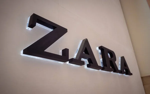 Kuala Lumpur Malaysia December 2022 Zara 브랜드 쇼핑몰의 — 스톡 사진