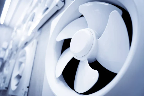 Cirkulär Ventilationskanal Stor Butiks Showroom — Stockfoto