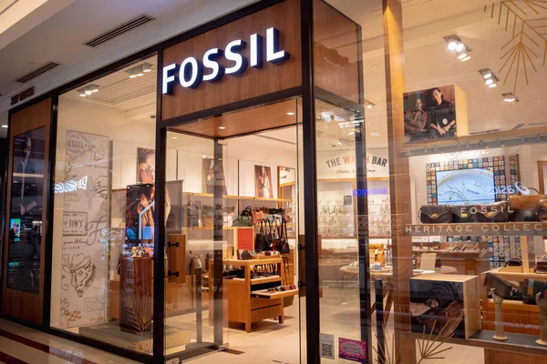 Kuala Lumpur Malasia Diciembre 2022 Fossil Brand Retail Shop Logo —  Fotos de Stock