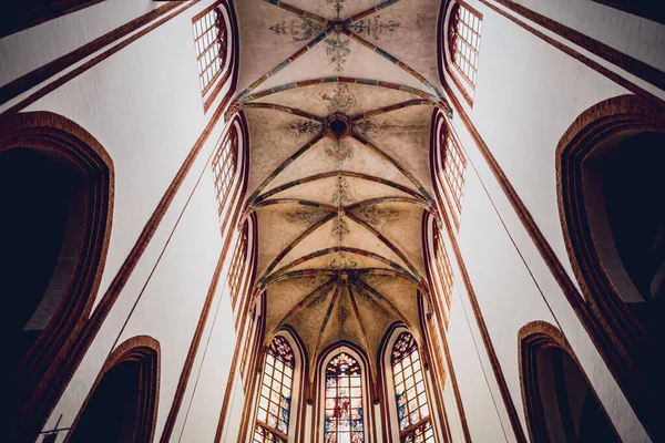 Interior Nave Principal Antiga Igreja Católica Europeia — Fotografia de Stock