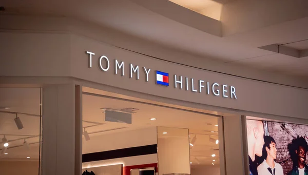 Kuala Lumpur Malasia Diciembre 2022 Tommy Hilfiger Brand Retail Shop —  Fotos de Stock