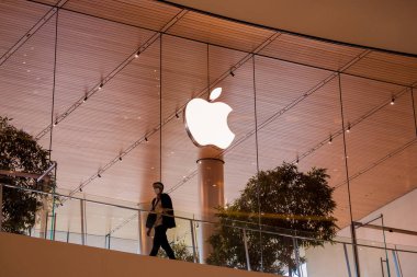BANGKOK, THAILAND - 07 Ağustos 2023: Bangkok 'taki Apple Store' un dış görünümü.