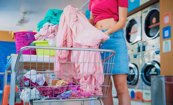 Young Beautiful Woman Washes Dries Clothes Laundry — Stock Photo, Image