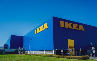 WROCLAW, POLAND - 15 Nisan 2023 Wroclaw 'daki IKEA Mağazası. Mobilya mağazası.