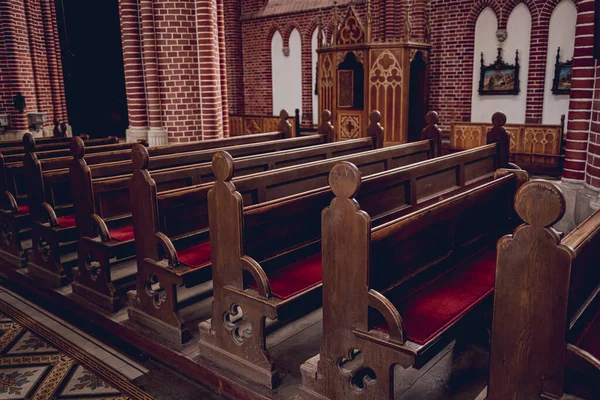 Eski Avrupa Katolik Kilisesi Nde Kilise Sıraları — Stok fotoğraf