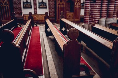 Eski Avrupa Katolik Kilisesi 'nde kilise sıraları