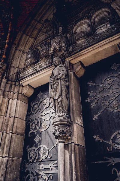 Detalle Arquitectónico Antigua Catedral Gótica Europa —  Fotos de Stock
