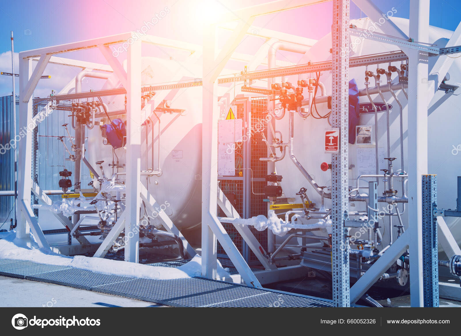 Liquid Nitrogen Tanks Heat Exchanger Coils Producing Industrial Gas ...