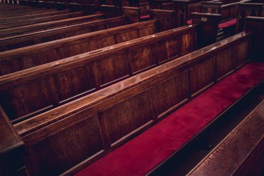 Eski Avrupa Katolik Kilisesi 'nde kilise sıraları