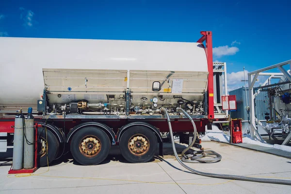Tanques Nitrógeno Líquido Bobinas Intercambiador Calor Para Producir Gas Industrial —  Fotos de Stock