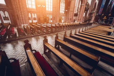 Eski Avrupa Katolik Kilisesi 'nde kilise sıraları