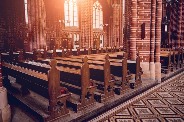 Rangées Bancs Église Vieille Église Catholique Européenne — Photo