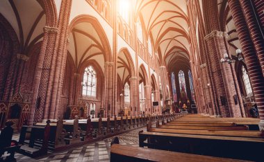 Eski Avrupa Katolik Kilisesi 'nin ana kabuğunun içi..