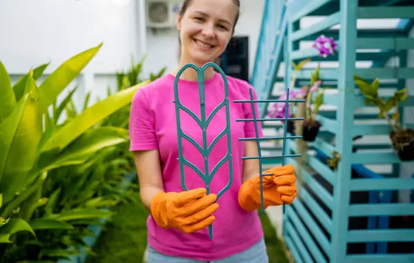 Young Woman Takes Care Garden Tying Plants — Stock Photo, Image