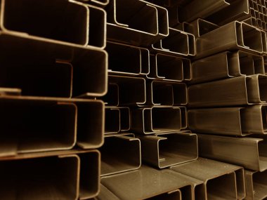 Çok sayıda metalik profili olan soyut arkaplan.