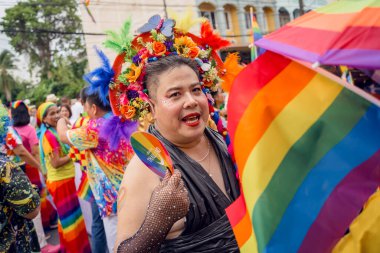PHUKET, THAILAND - 29 Haziran 2024: Phuket şehir merkezinde Onur Yürüyüşü.