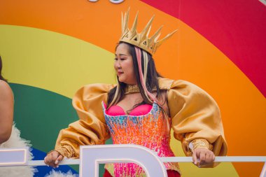 PHUKET, THAILAND - 29 Haziran 2024: Phuket şehir merkezinde Onur Yürüyüşü.