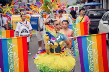 PHUKET, THAILAND - 29 Haziran 2024: Phuket şehir merkezinde Onur Yürüyüşü.