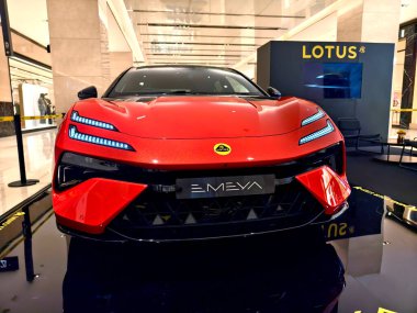 KUALA LUMPUR, MALAYSIA - 20 AĞUSTOS 2024: Kuala Lumpur 'daki Lotus araba galerisi.