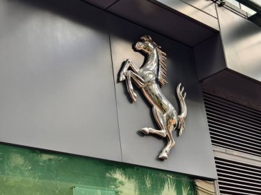 KUALA LUMPUR, MALAYSIA - 20 Ağustos 2024: Ferrari 'nin Kuala Lumpur' daki galerisi.