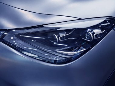 KUALA LUMPUR, MALAYSIA - 20 AĞUSTOS 2024: Mercedes araba galerisi Kuala Lumpur 'da.