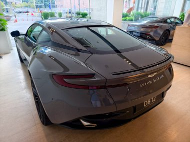 KUALA LUMPUR, MALAYSIA - 20 AĞUSTOS 2024: Kuala Lumpur 'daki Aston Martrin araba galerisi.