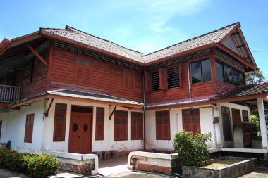 Tayland 'daki şehir binalarının pencere, kapı ve balkonlarının detaylı görüntüsü