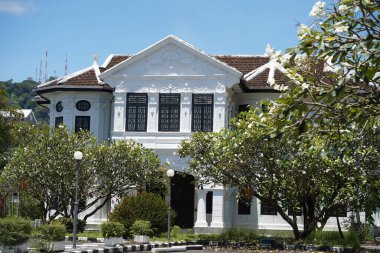 Tayland 'daki şehir binalarının pencere, kapı ve balkonlarının detaylı görüntüsü