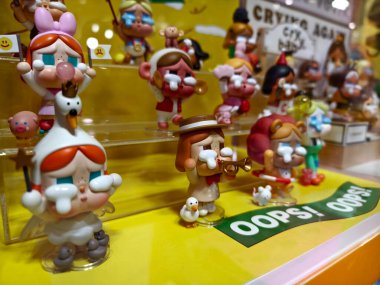 PATTAYA, THAILAND - 24 AĞUSTOS 2025: Büyük alışveriş merkezindeki Popmart Market.