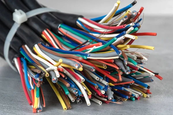 Farbiges Kabel Für Elektrische Telekommunikation — Stockfoto