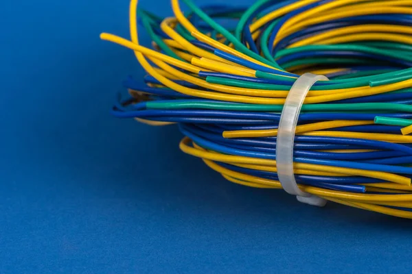 Çoklu Renkli Kablo Döşemesi — Stok fotoğraf