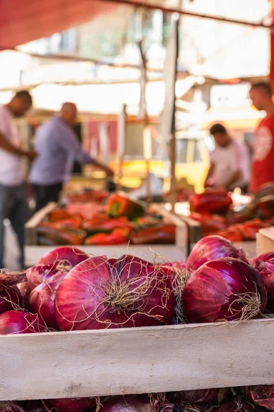 Cebolla Mercado Callejero Ballaro Palermo Sicilia Puesto Verduras Con Fondo —  Fotos de Stock
