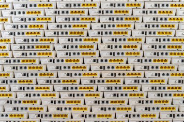 Eski ağ aygıtı yığını, internet kablosuz ağ yönlendirici ve modem, elektronik e-atık geri dönüşüm endüstrisi