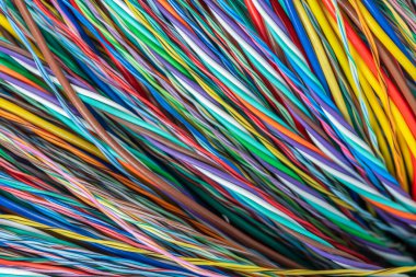 renkli elektrik kabloları ve telleri