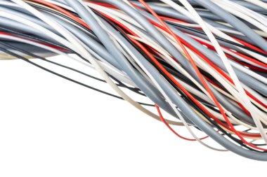 Elektrik kablosu beyaz arkaplanda izole edildi