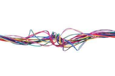 Beyaz arkaplanda izole edilmiş renkli kablo