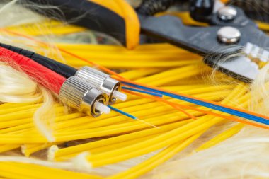 Optik fiber optik kablolar, telekomünikasyon hizmeti